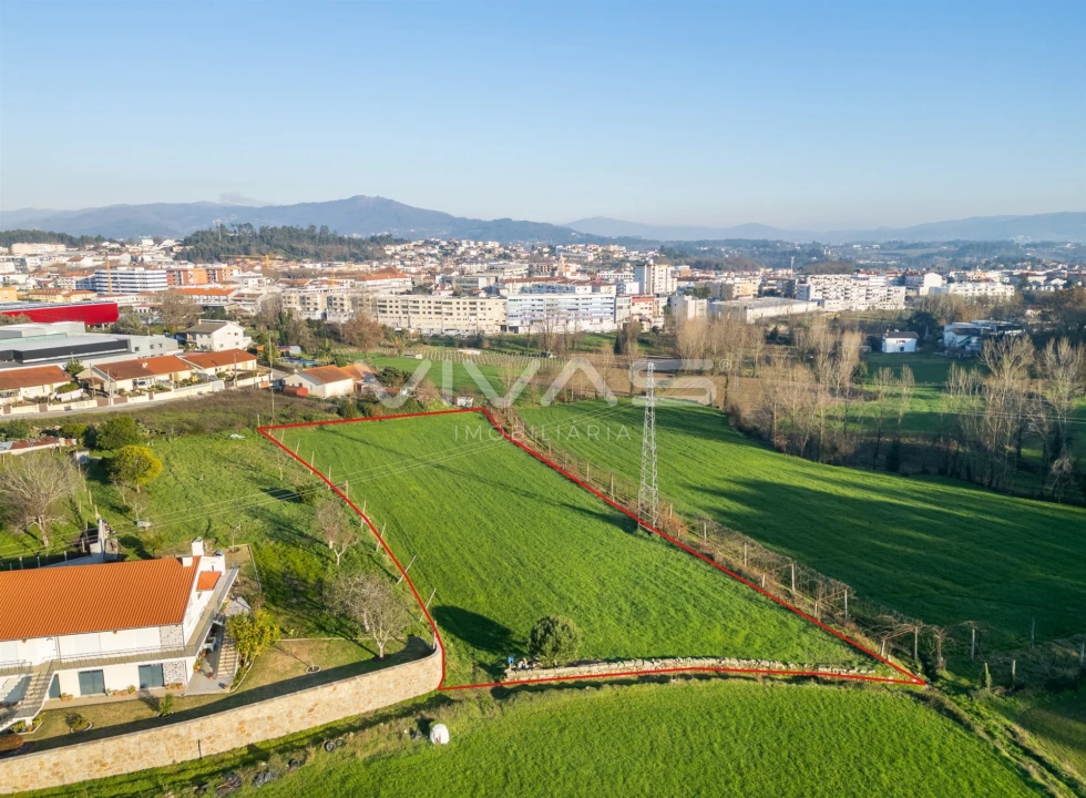 Terreno para Venda em Vila Verde e Barbudo Foto 2