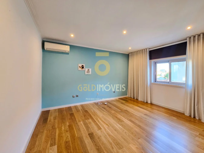 Moradia T0 para Venda em São Roque Foto 19