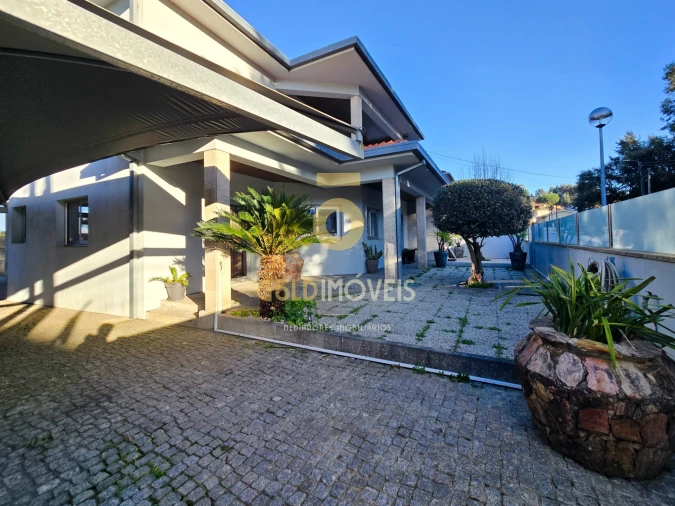 Moradia T0 para Venda em São Roque Foto 41