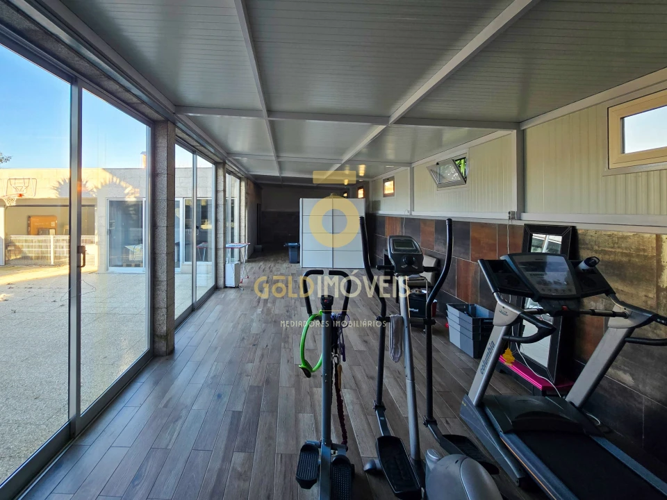 Moradia T0 para Venda em São Roque Foto 35