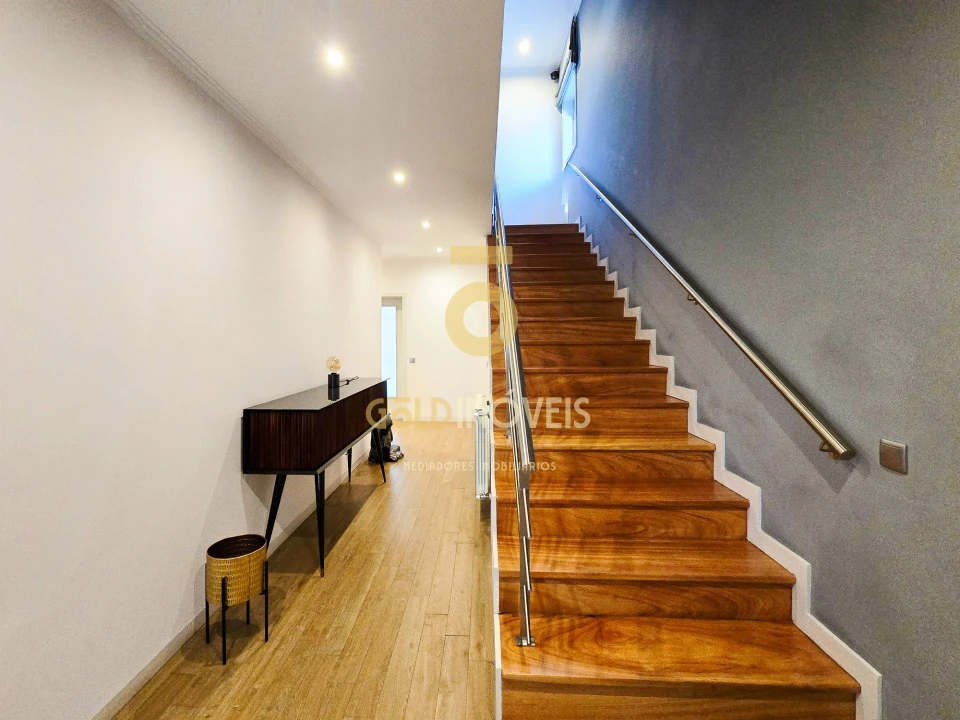 Moradia T0 para Venda em São Roque Foto 17