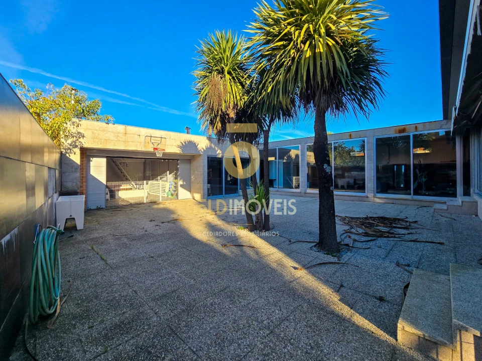 Moradia T0 para Venda em São Roque Foto 38