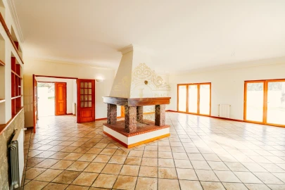 Moradia T4 para Venda em Sesimbra (Castelo)