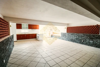 Moradia T4 para Venda em Sesimbra (Castelo)