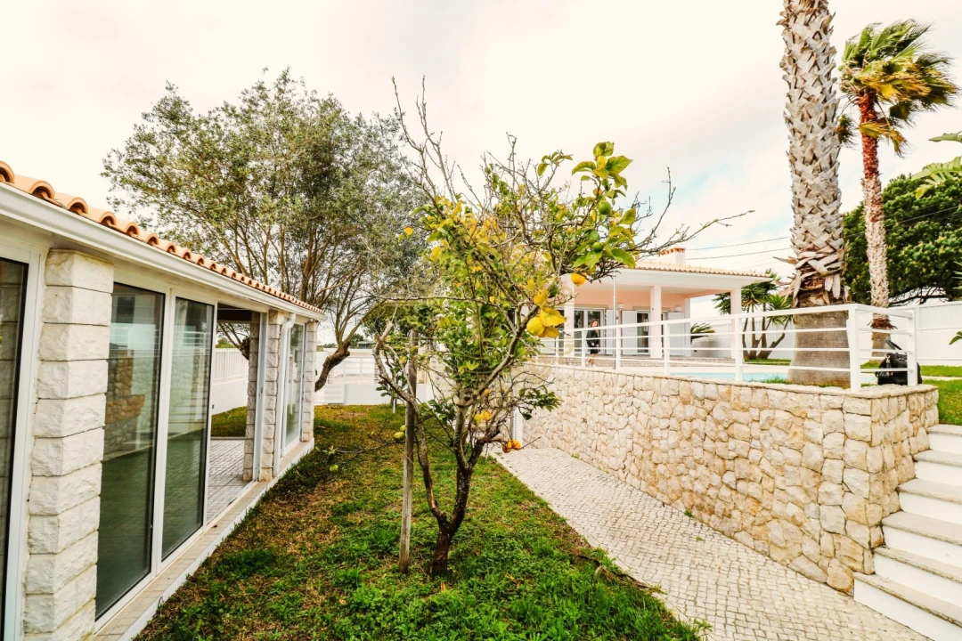 Moradia T4 para Venda em Sesimbra (Castelo) Foto 5