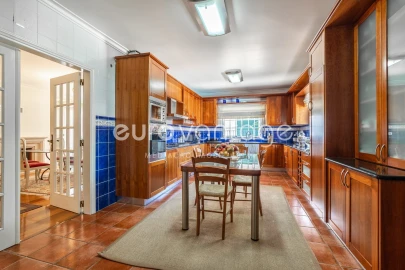 Moradia T7 para Venda em Marinha Grande