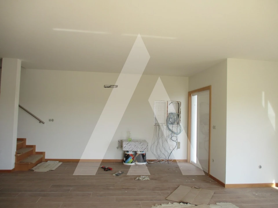 Moradia T4 para Venda em Bustos, Troviscal e Mamarrosa Foto 5