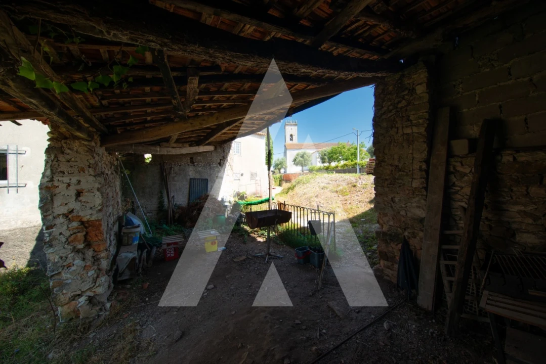 Terreno para Venda em Ega Foto 1