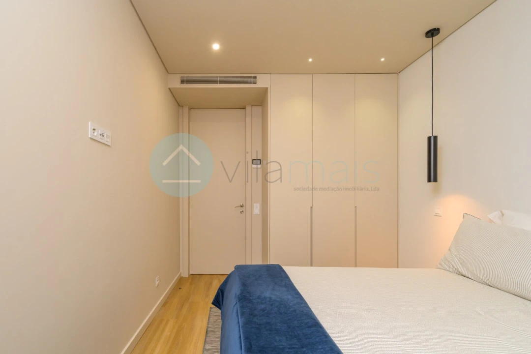 Apartamento T4 para Venda em Ramalde Foto 8