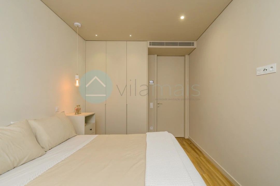 Apartamento T4 para Venda em Ramalde Foto 11