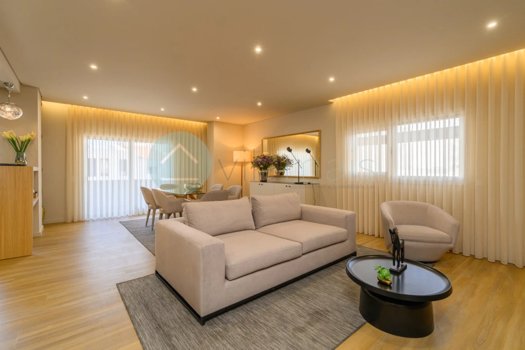 Apartamento T4 para Venda em Ramalde Foto 21