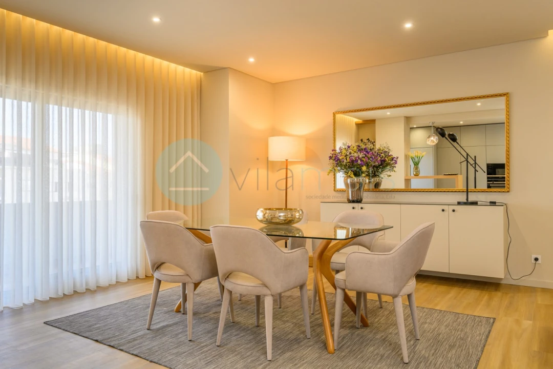 Apartamento T4 para Venda em Ramalde Foto 27