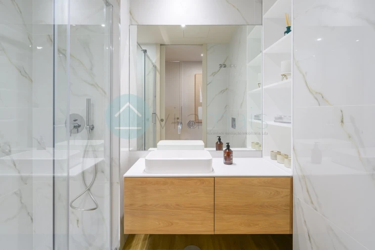 Apartamento T4 para Venda em Ramalde Foto 5