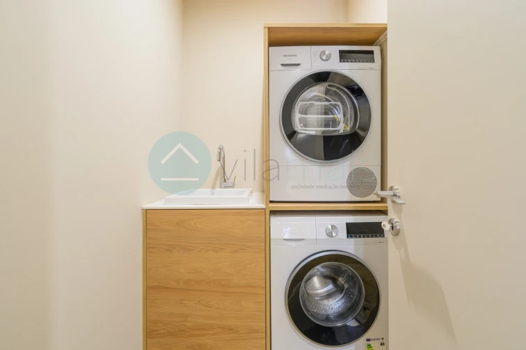 Apartamento T4 para Venda em Ramalde Foto 12