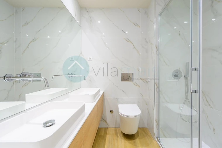 Apartamento T4 para Venda em Ramalde Foto 15