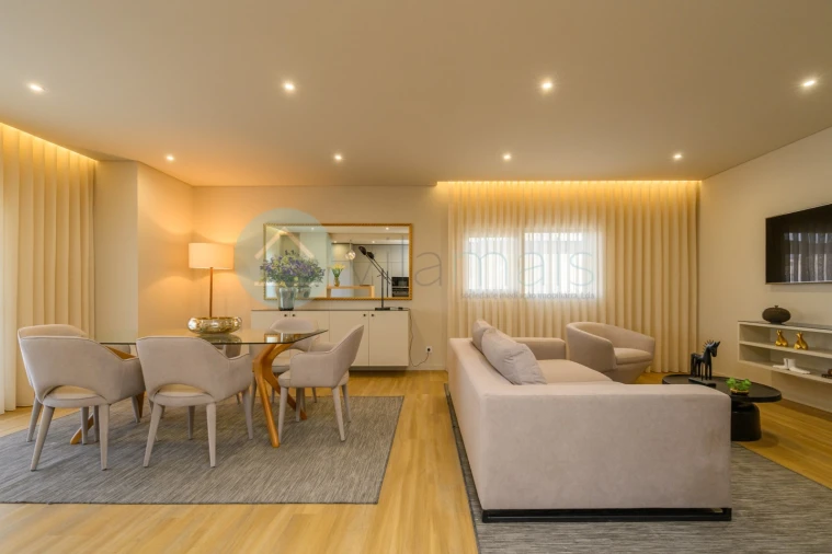 Apartamento T4 para Venda em Ramalde Foto 26