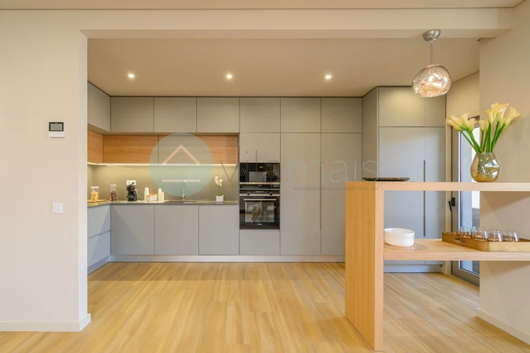 Apartamento T4 para Venda em Ramalde Foto 29