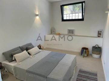 Moradia T3 para Venda em Santa Barbara de Nexe
