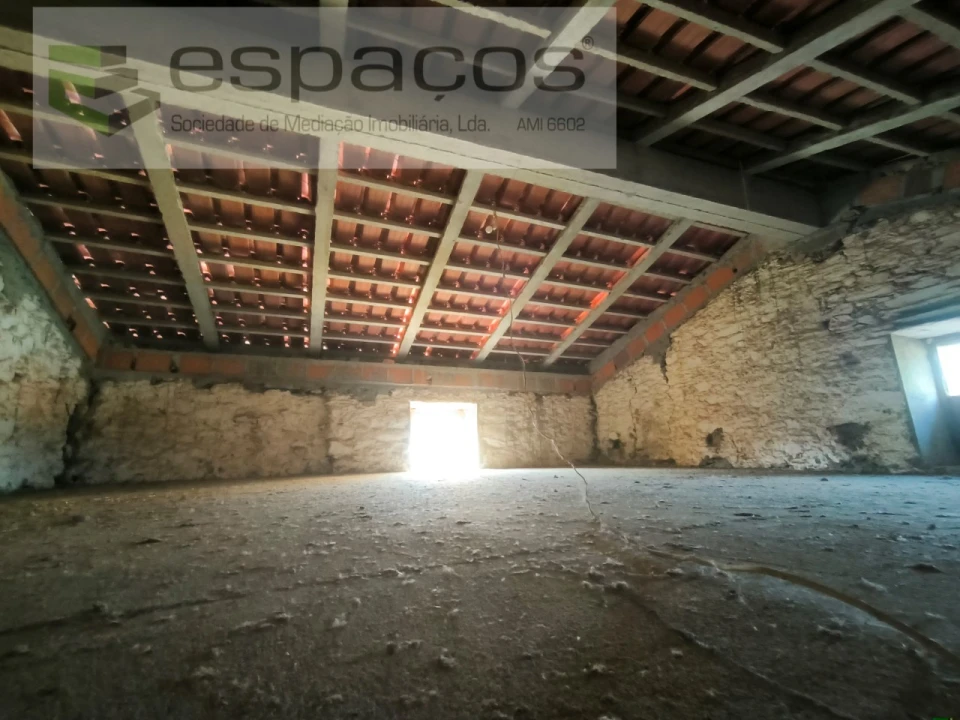 Moradia T5 para Venda em Vila Velha de Rodão Foto 12