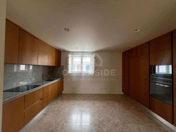 Apartamento T3 para Venda em Misericórdia Foto 3