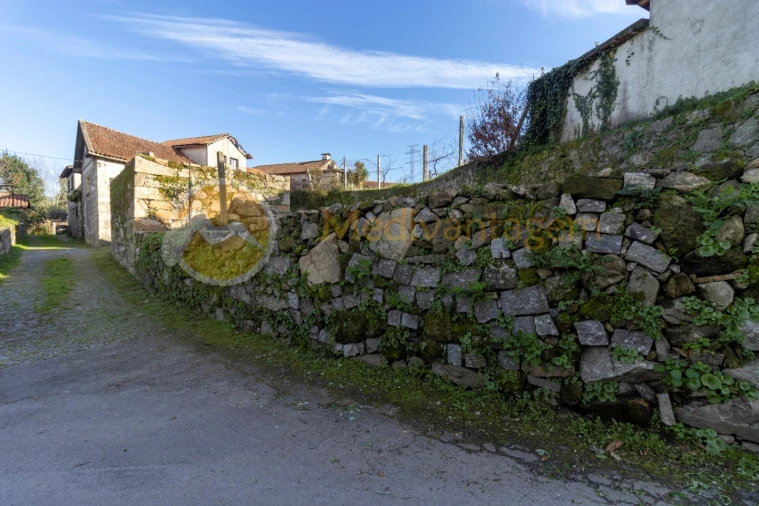 Terreno para Venda em Águas Santas e Moure Foto 9