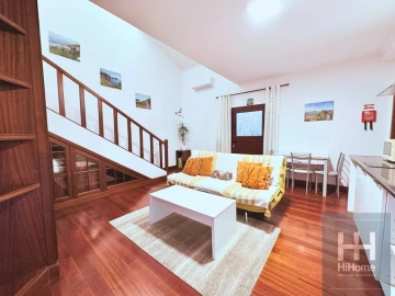 Moradia T4 para Venda em Funchal (São Pedro)