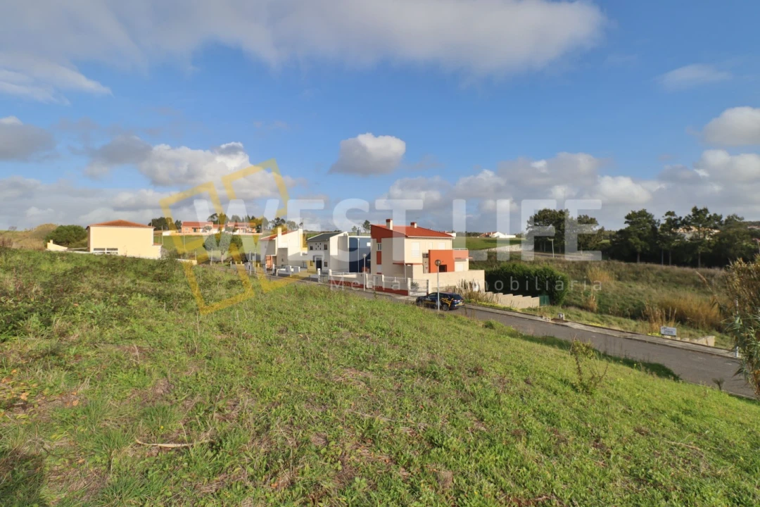 Terreno para Venda em A dos Cunhados e Maceira Foto 1