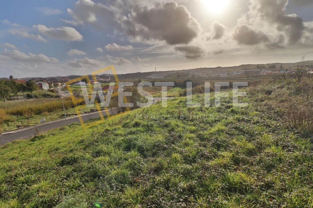 Terreno para Venda em A dos Cunhados e Maceira Foto 1