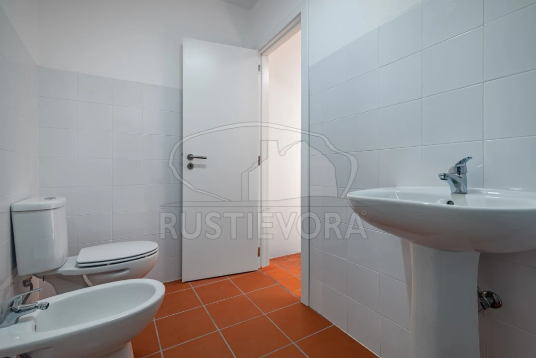 Prédio para Venda em Évora (São Mamede, Sé, São Pedro e Santo Antão) Foto 27