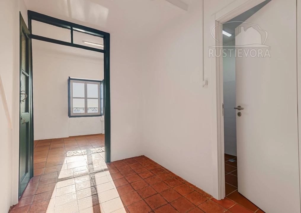 Prédio para Venda em Évora (São Mamede, Sé, São Pedro e Santo Antão) Foto 21