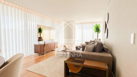 Apartamento T3 para Venda em Campolide