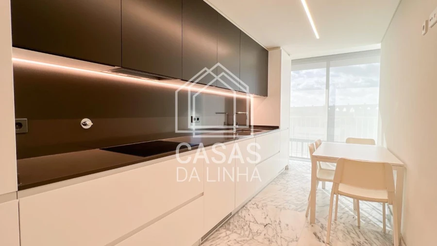 Apartamento T3 para Venda em Campolide Foto 14