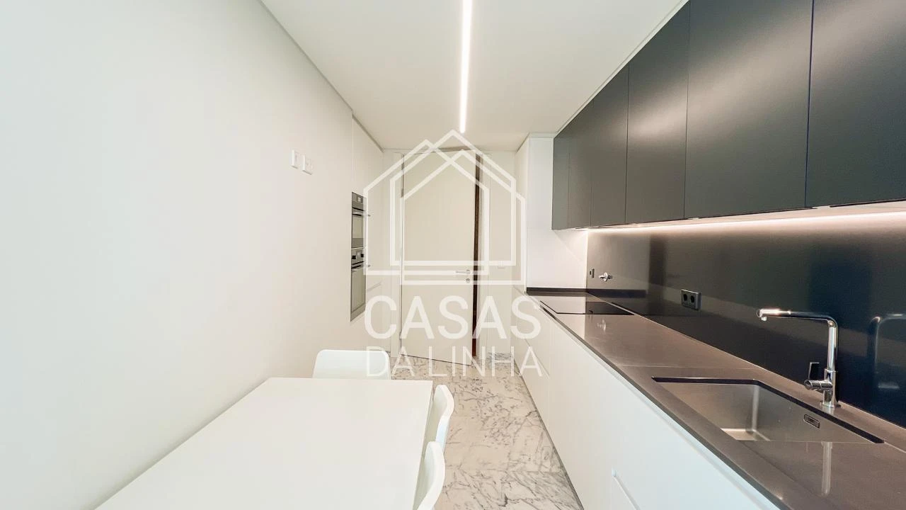 Apartamento T3 para Venda em Campolide Foto 15