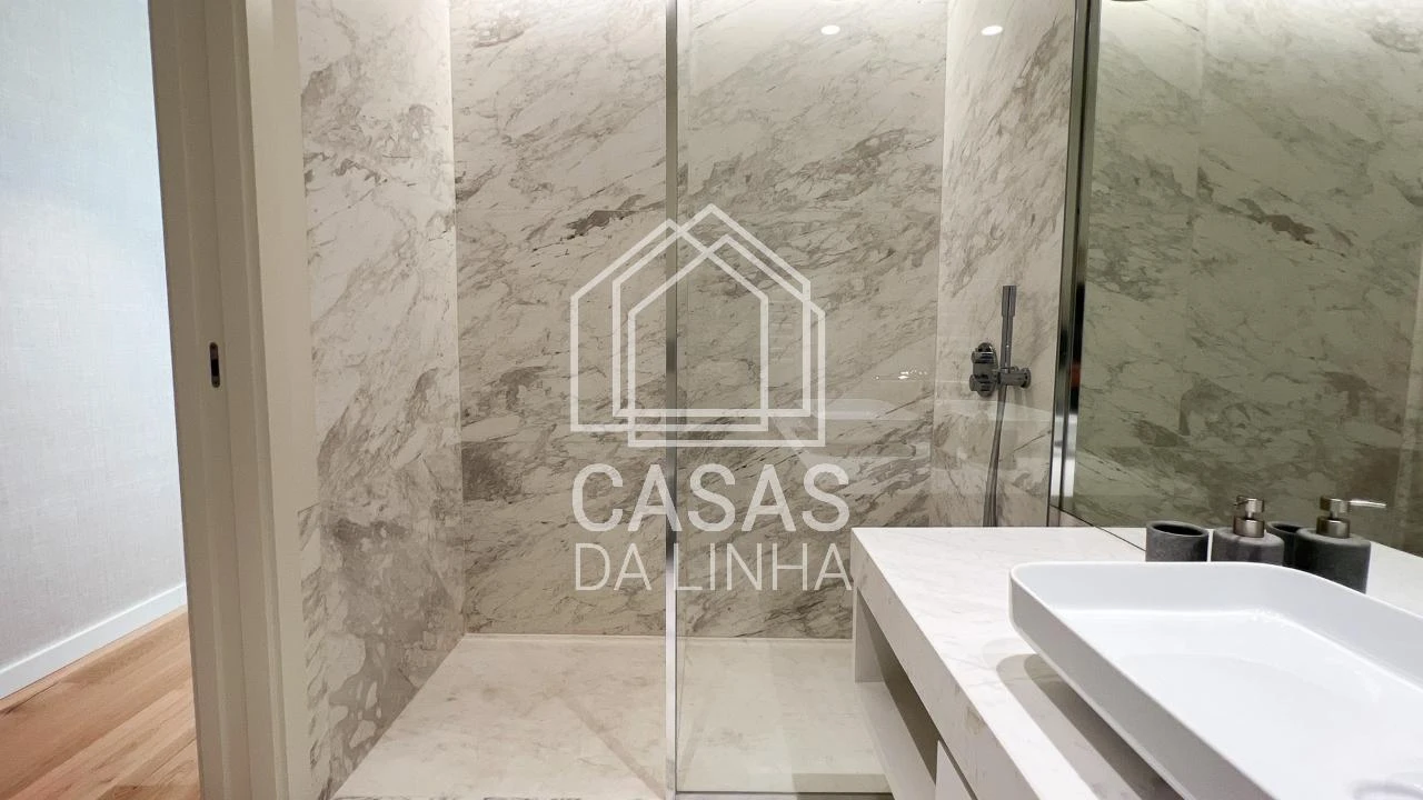 Apartamento T3 para Venda em Campolide Foto 30