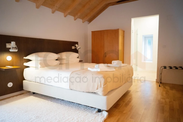 Quinta T14 para Venda em Colares Foto 85