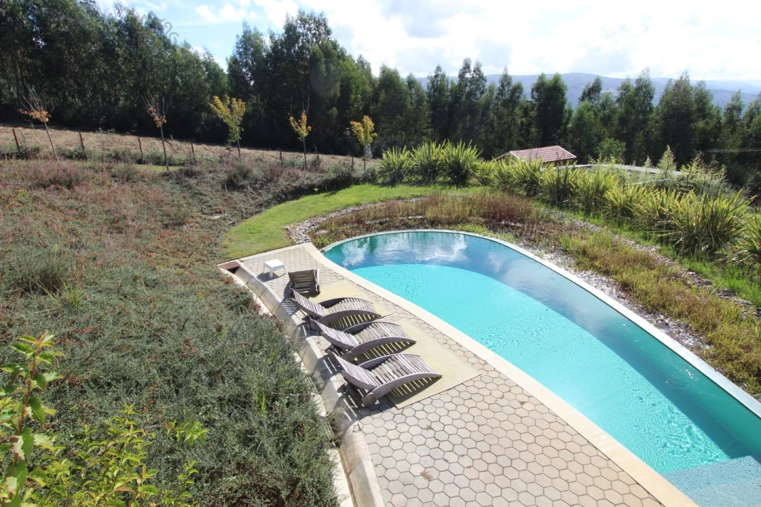 Quinta T4 para Venda em Vila Cova de Alva e Anseriz Foto 59