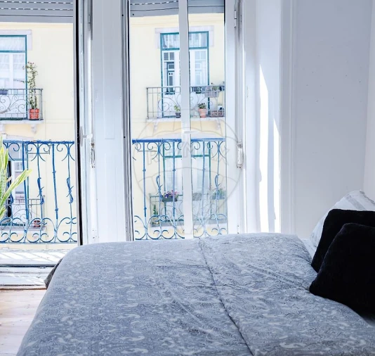 Apartamento T4 para Arrendamento em São Vicente Foto 4