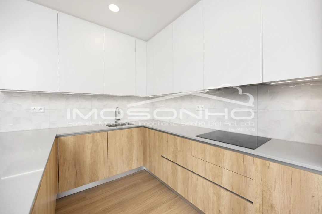 Moradia T4 para Venda em Marinha Grande Foto 2