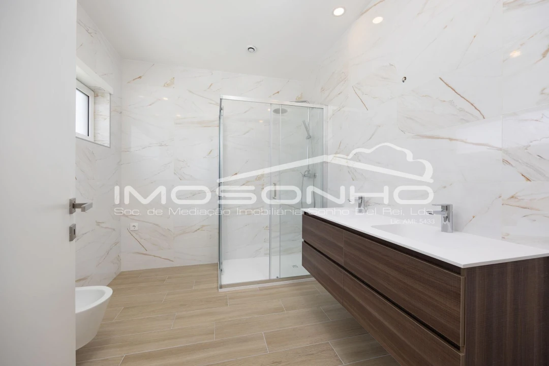 Moradia T4 para Venda em Marinha Grande Foto 25