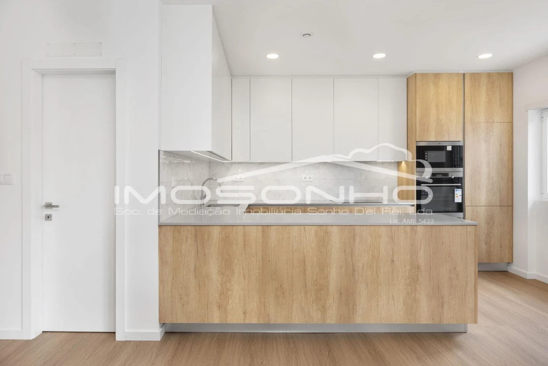 Moradia T4 para Venda em Marinha Grande Foto 3