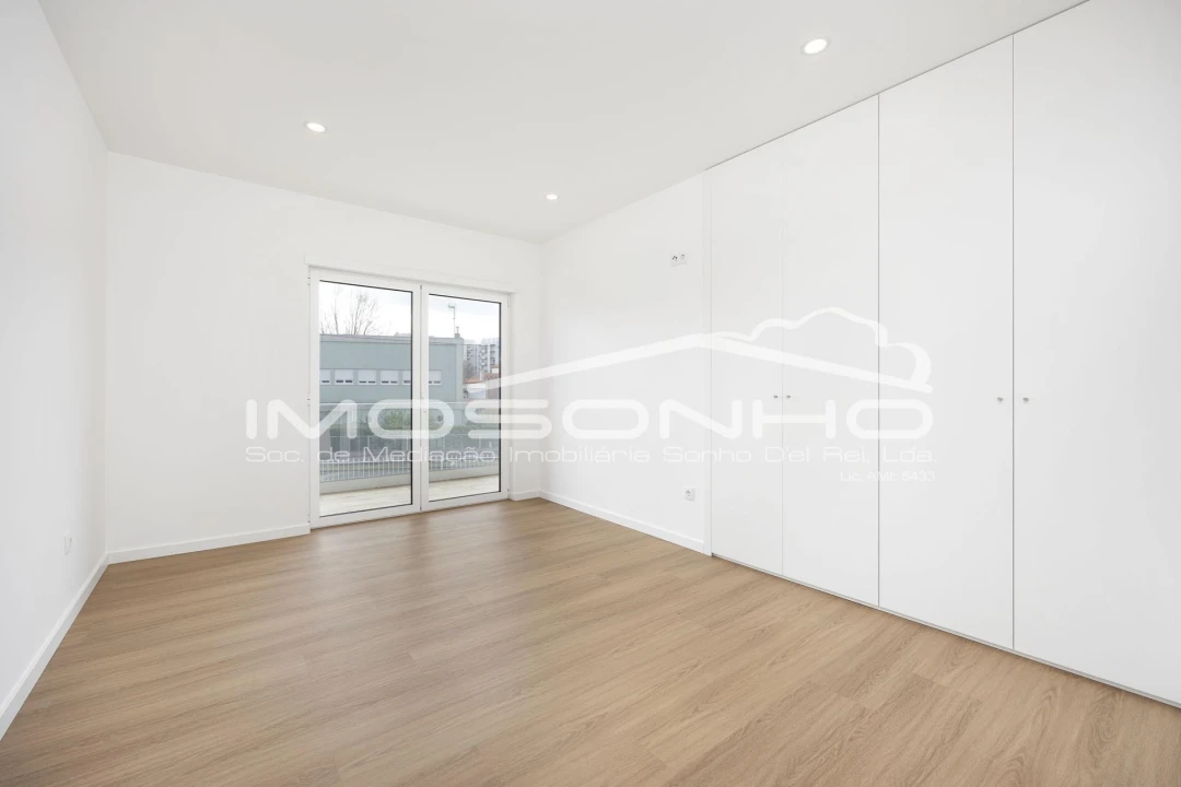 Moradia T4 para Venda em Marinha Grande Foto 9