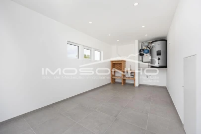 Moradia T4 para Venda em Marinha Grande