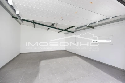 Moradia T4 para Venda em Marinha Grande