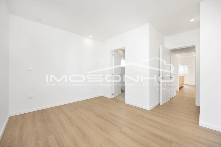 Moradia T4 para Venda em Marinha Grande Foto 24