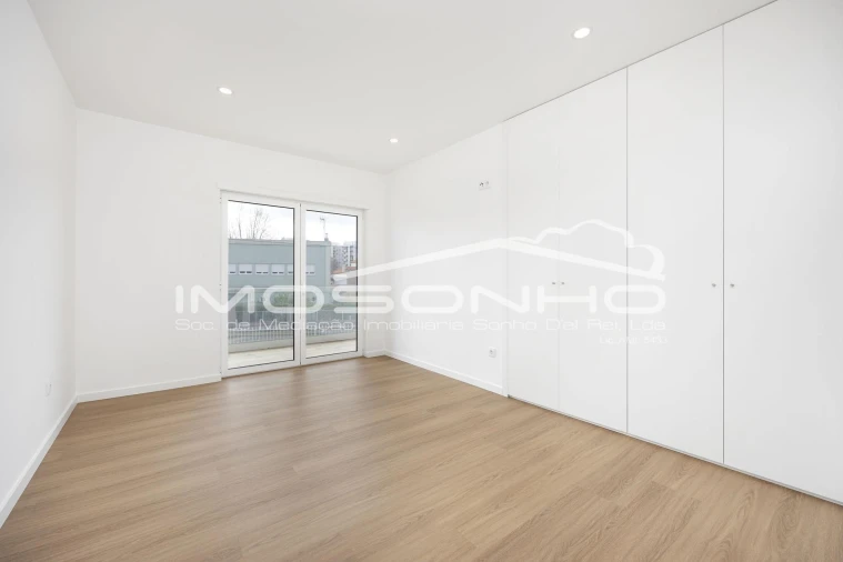 Moradia T4 para Venda em Marinha Grande Foto 9