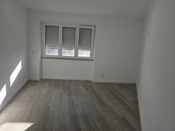 Apartamento T3 para Venda em Almada, Cova da Piedade, Pragal e Cacilhas
