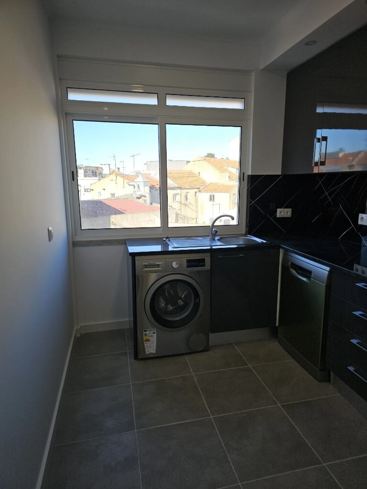 Apartamento T3 para Venda em Almada, Cova da Piedade, Pragal e Cacilhas Foto 33