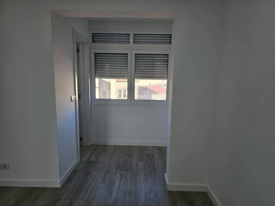 Apartamento T3 para Venda em Almada, Cova da Piedade, Pragal e Cacilhas Foto 22