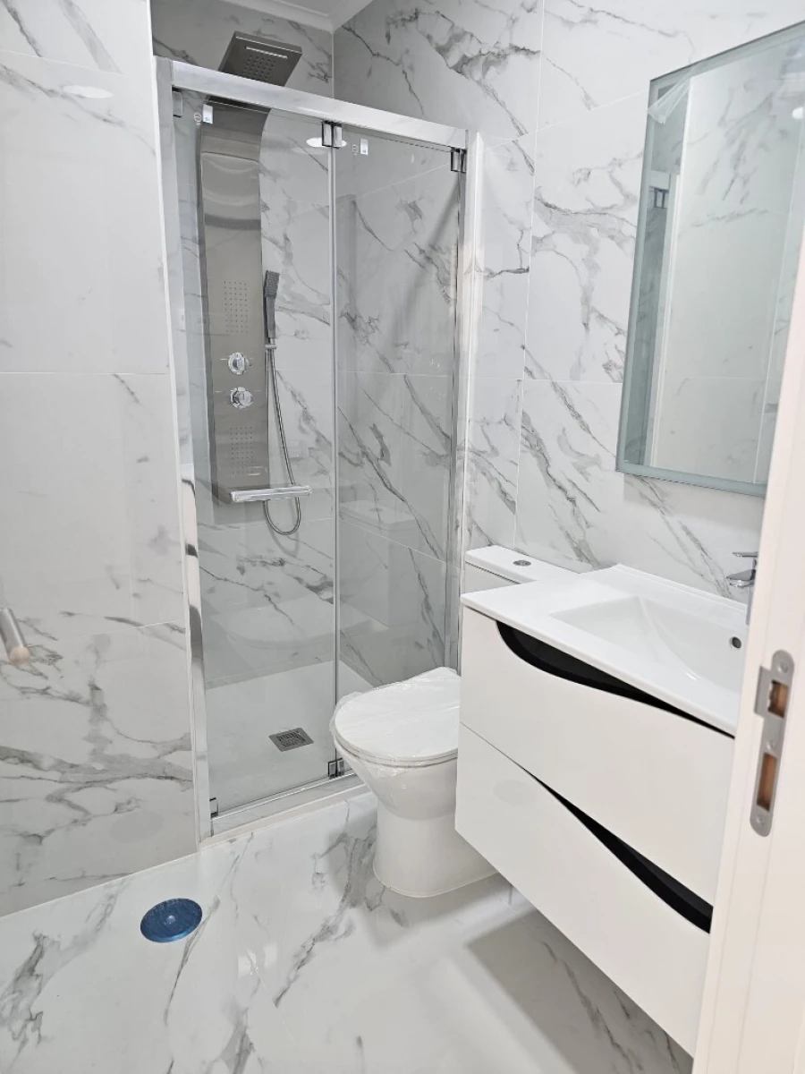 Apartamento T3 para Venda em Almada, Cova da Piedade, Pragal e Cacilhas Foto 49