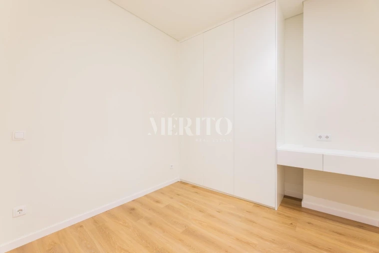Apartamento T1 para Venda em Braga (Maximinos, Sé e Cividade) Foto 7